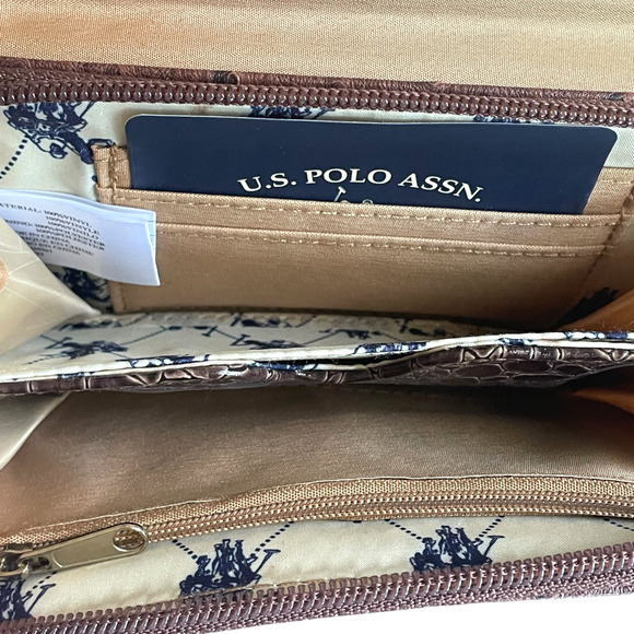 U.S. POLO ASSN Brown Gold Crocodile Embossed Wallet Snap Clutch Wristlet NWOT - Picture 7 of 8